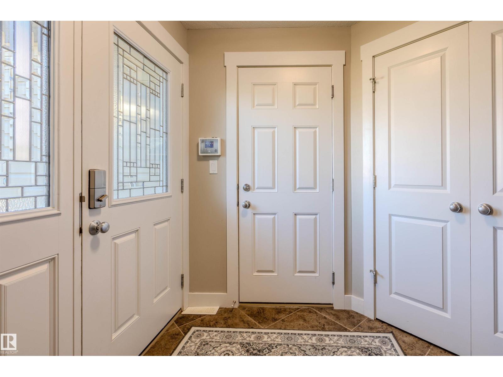 501 GRANDIN DR - 6