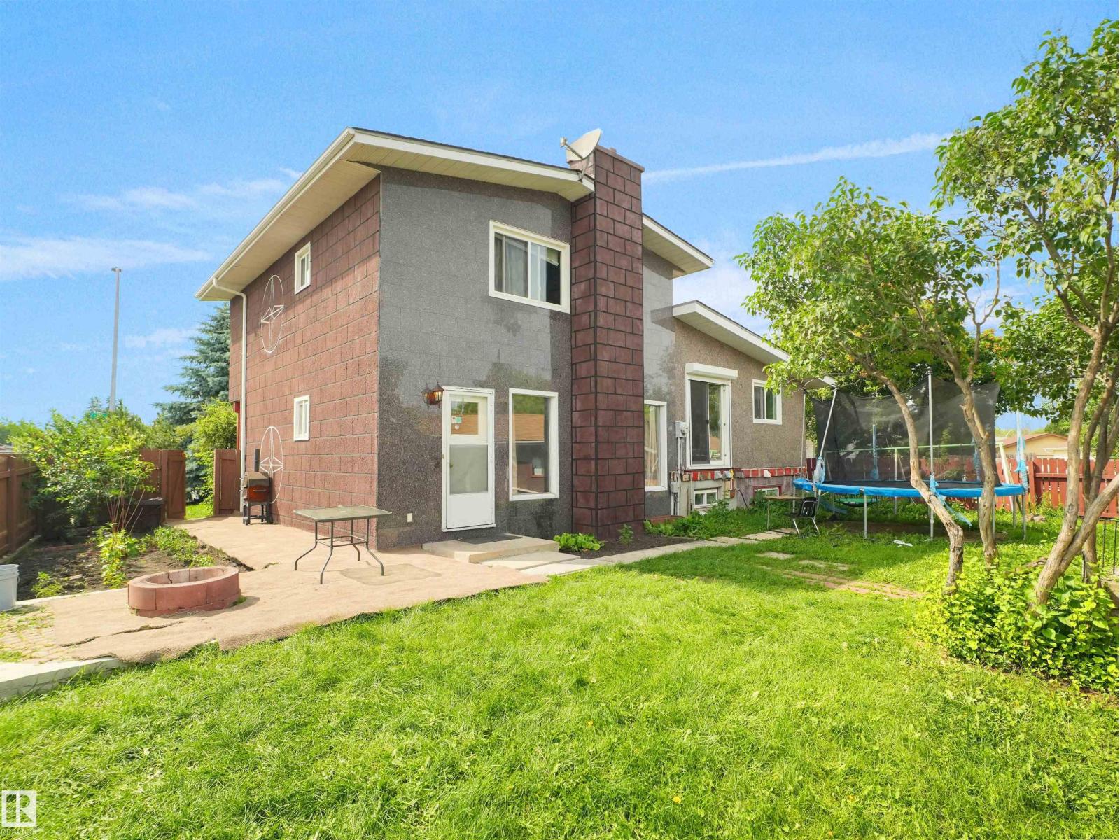15603 122 ST NW - 11