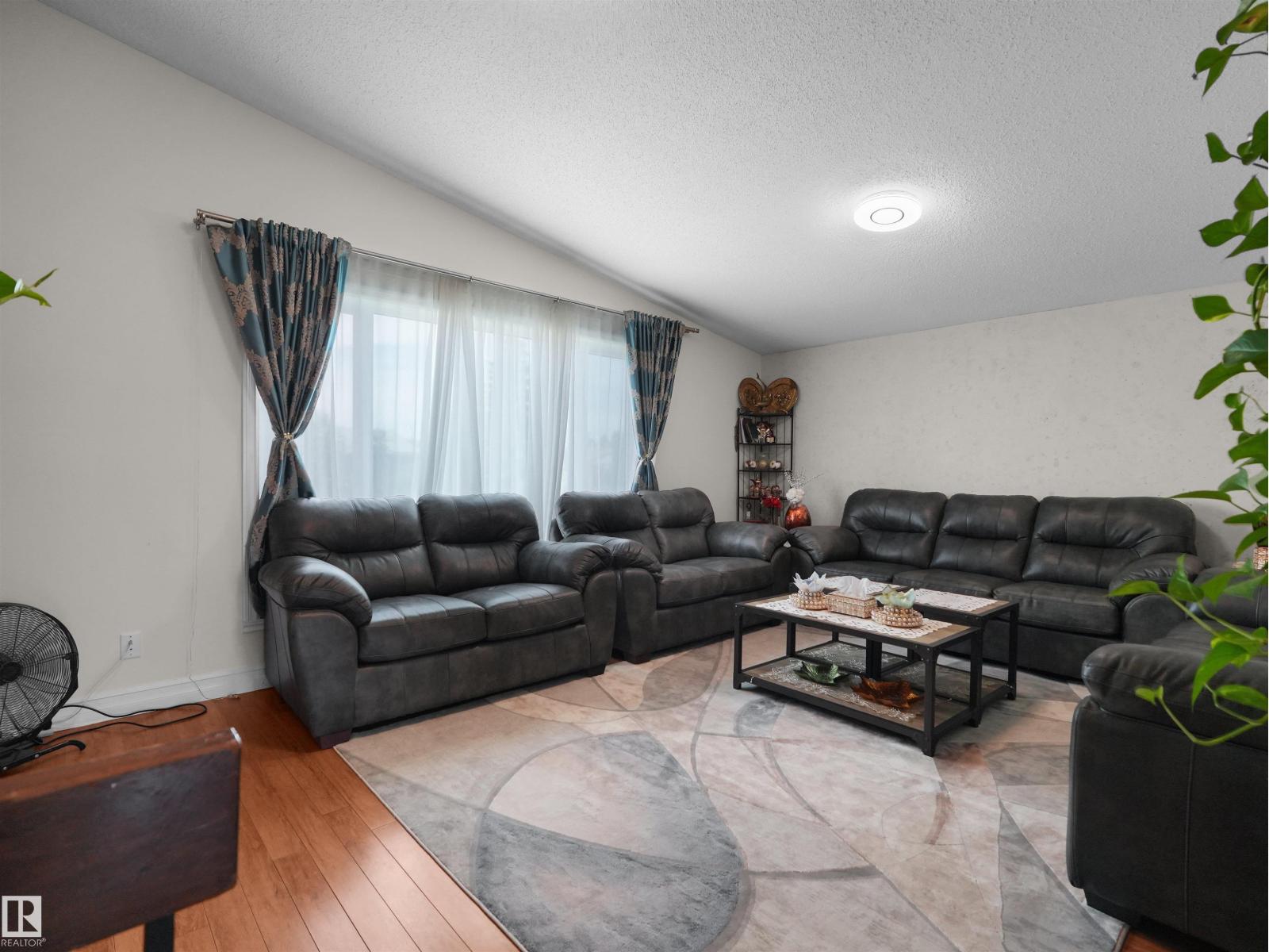 15603 122 ST NW - 15