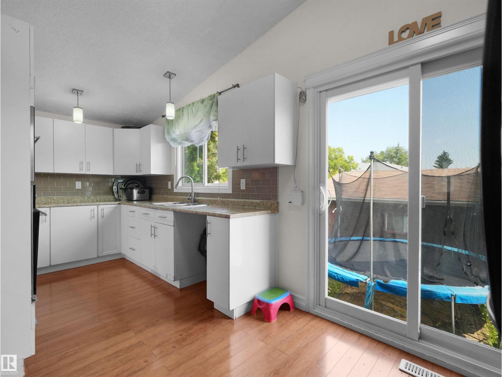 15603 122 ST NW - 21