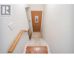 1074 Midland Avenue, Toronto, ON M1K4G9 Photo 18