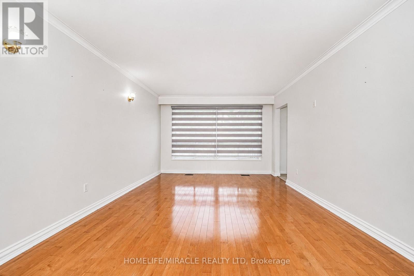 1074 MIDLAND AVENUE - 7