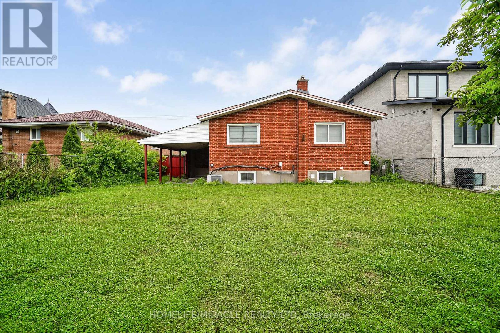 1074 MIDLAND AVENUE - 30