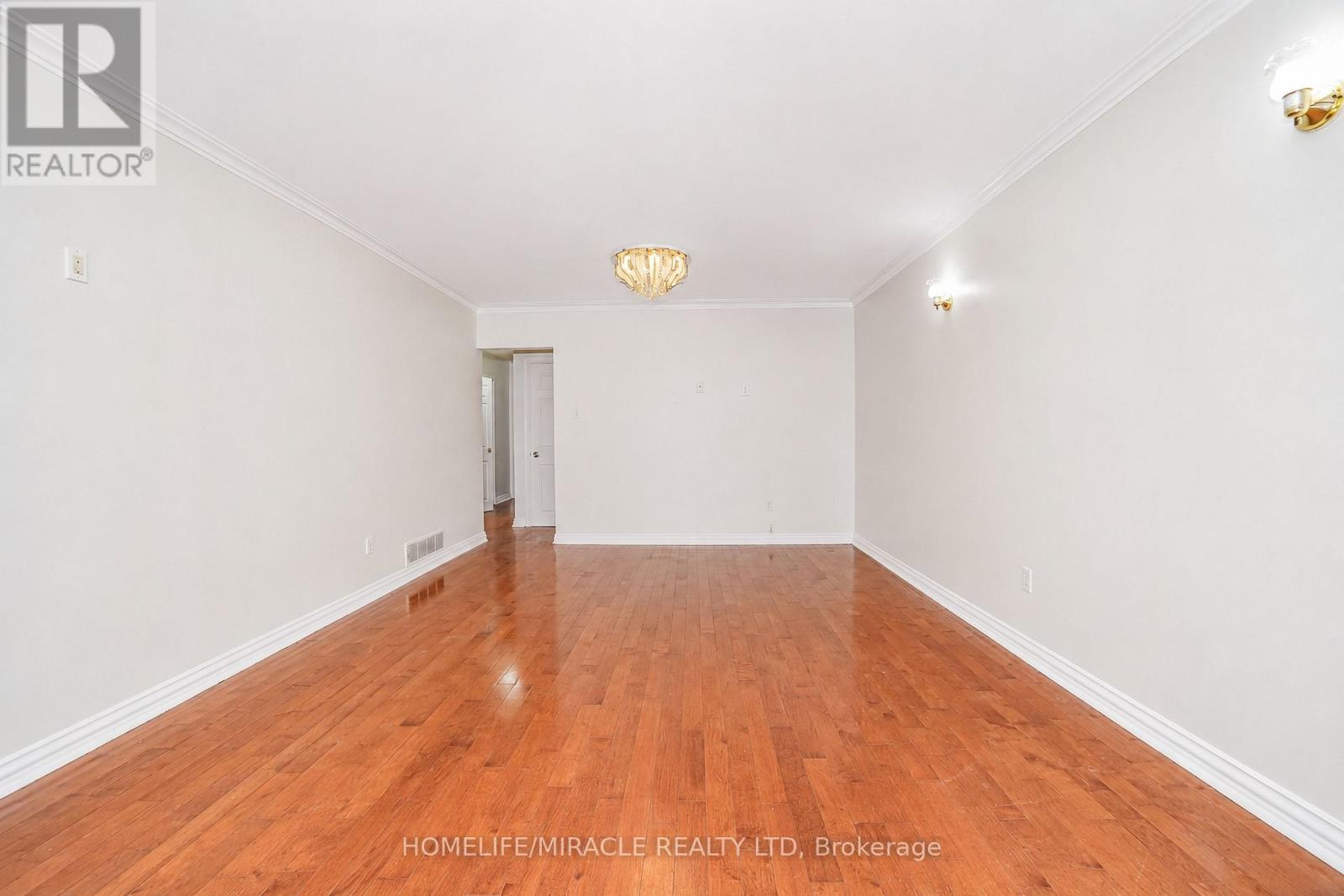 1074 MIDLAND AVENUE - 8