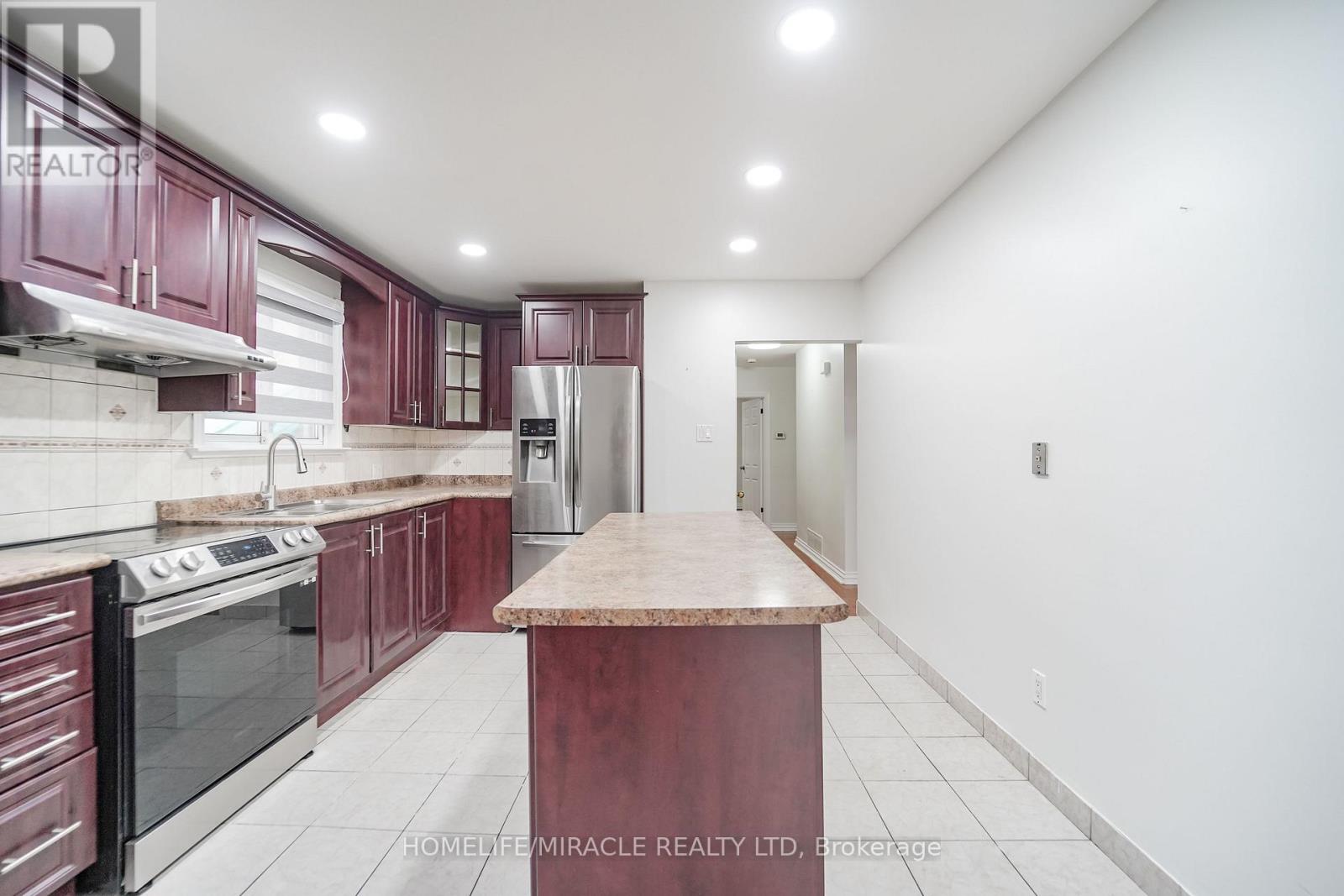 1074 MIDLAND AVENUE - 9