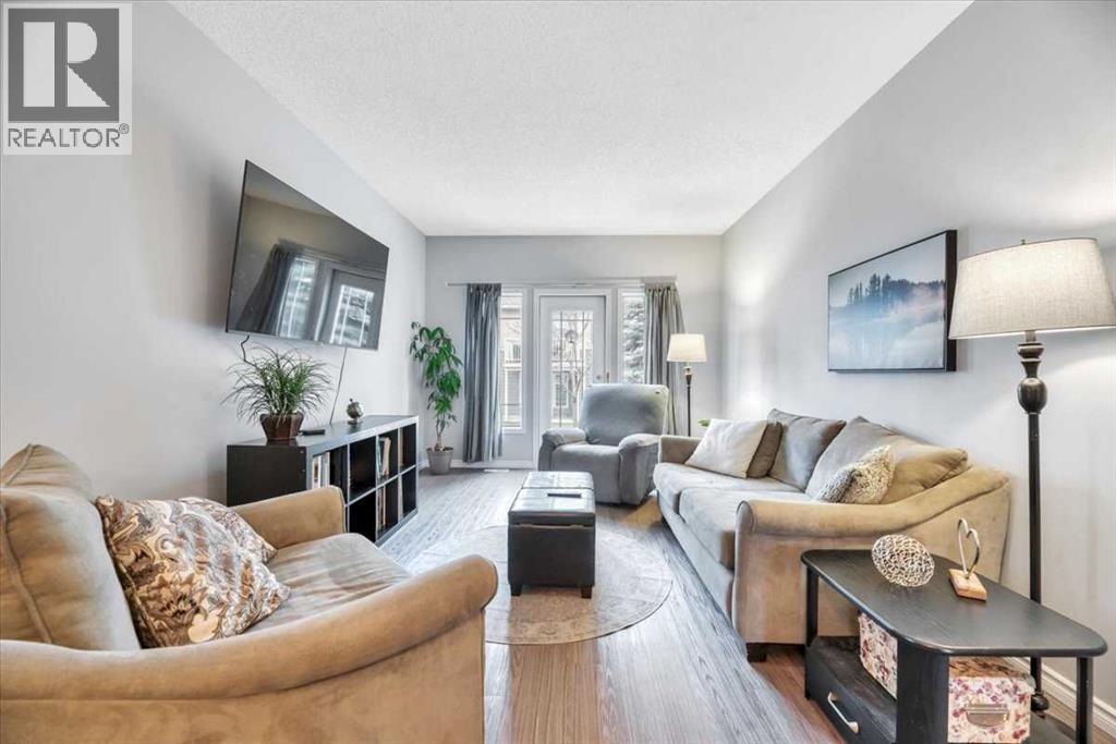 #35 72 Millside Drive SW - 9