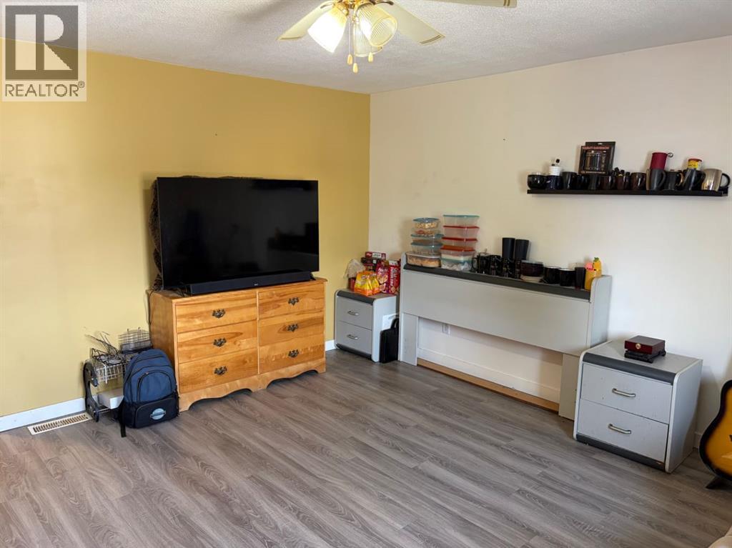 224 Polar Avenue NE - Image 5