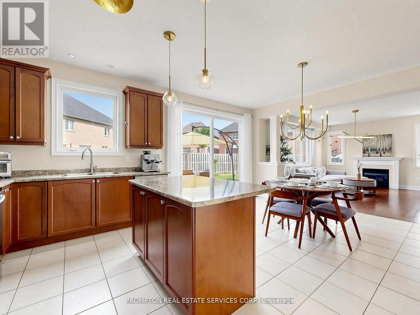 29 BEEBE CRESCENT - 13