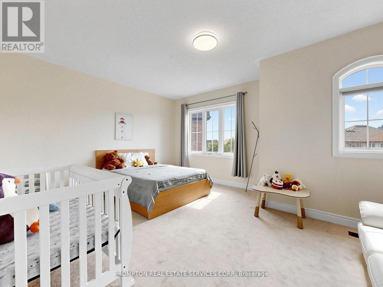 29 BEEBE CRESCENT - 25