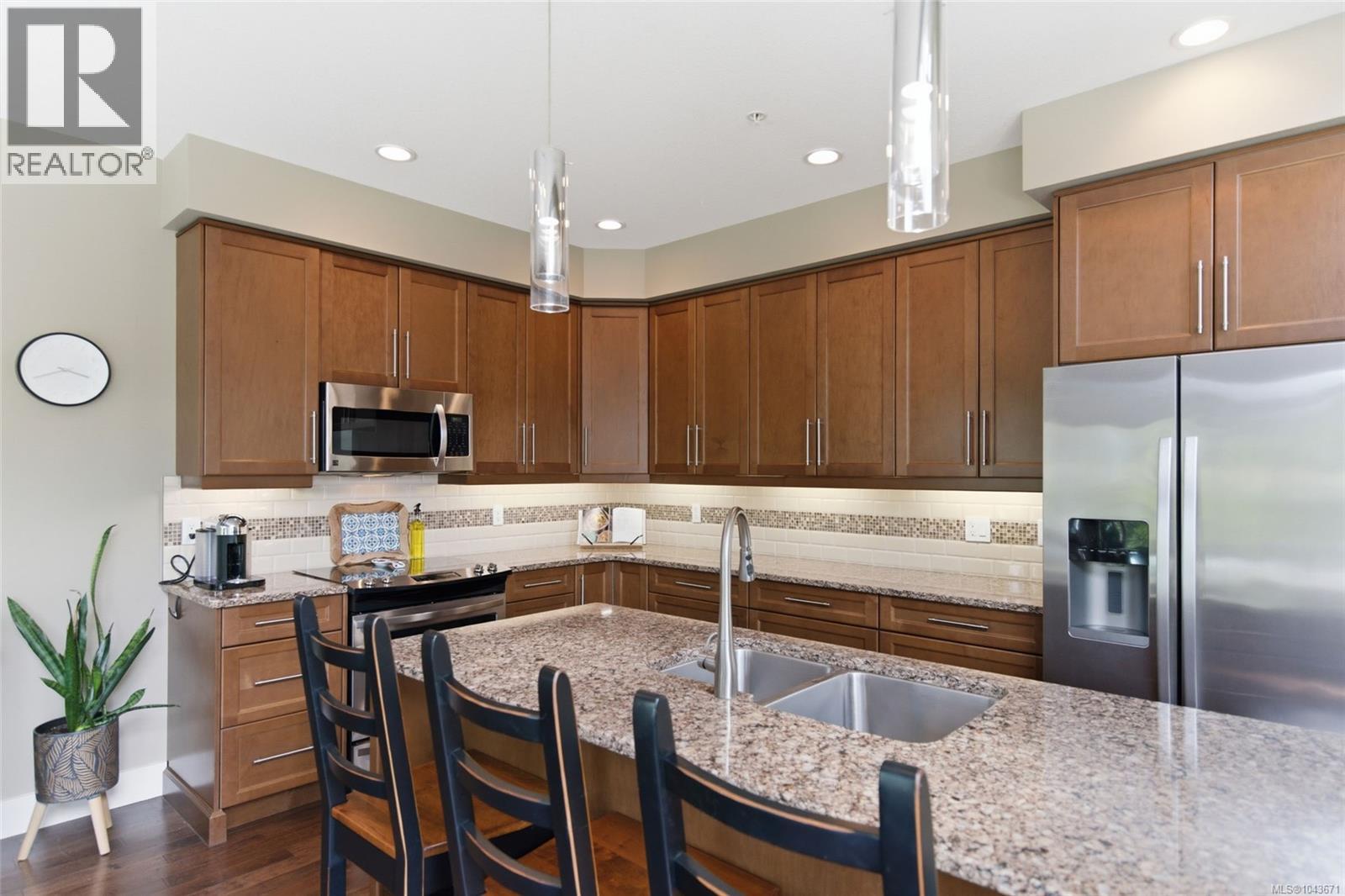 3406 Ocean Mist Pl - 9