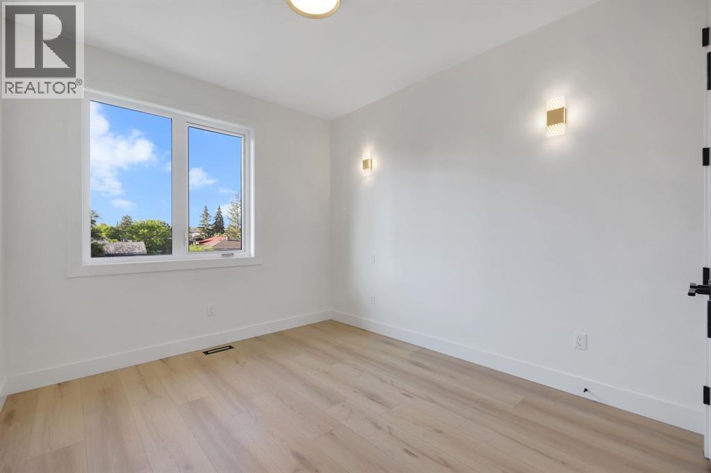 6428 33 Avenue NW - Image 32