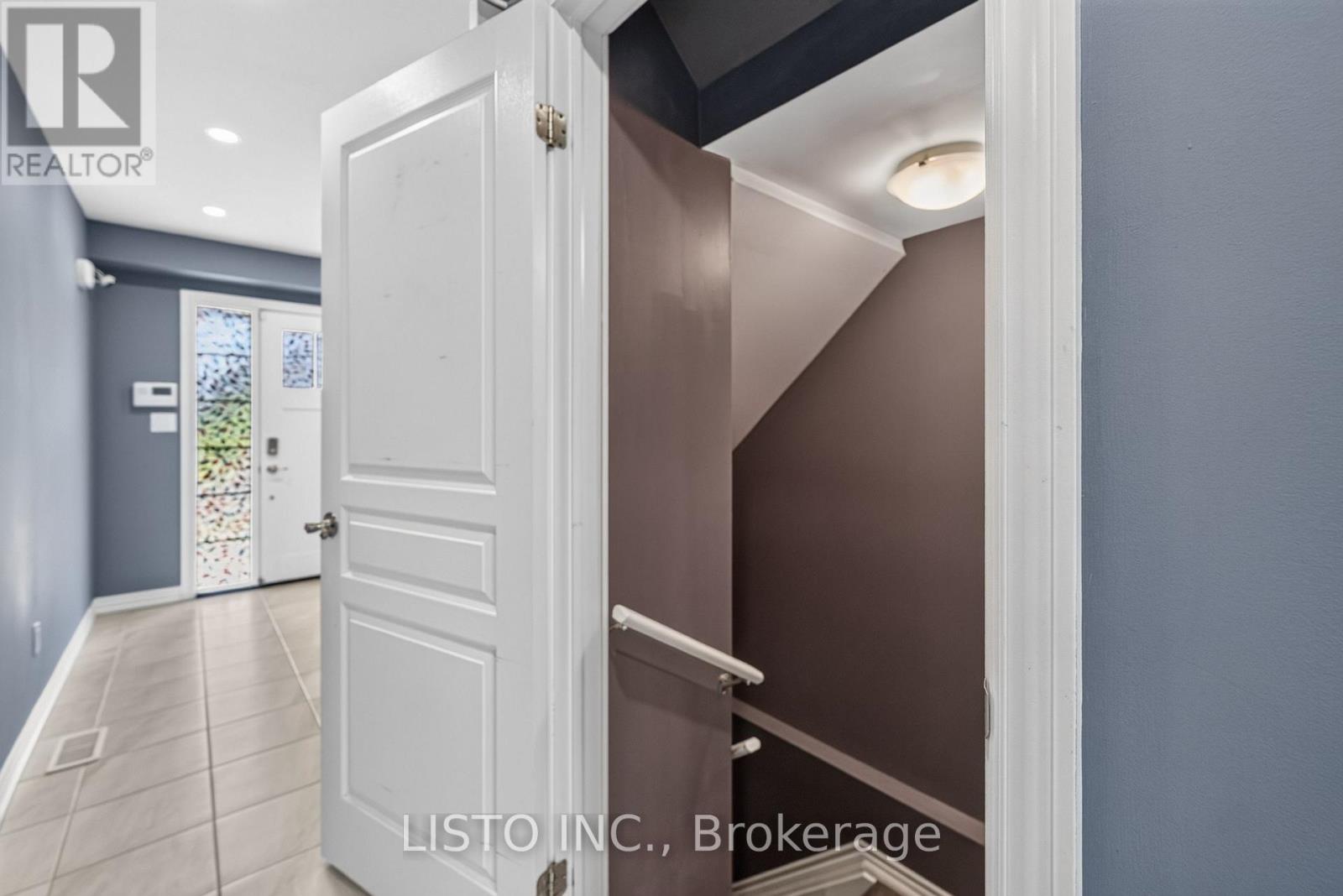 44 HANEY DRIVE - 27