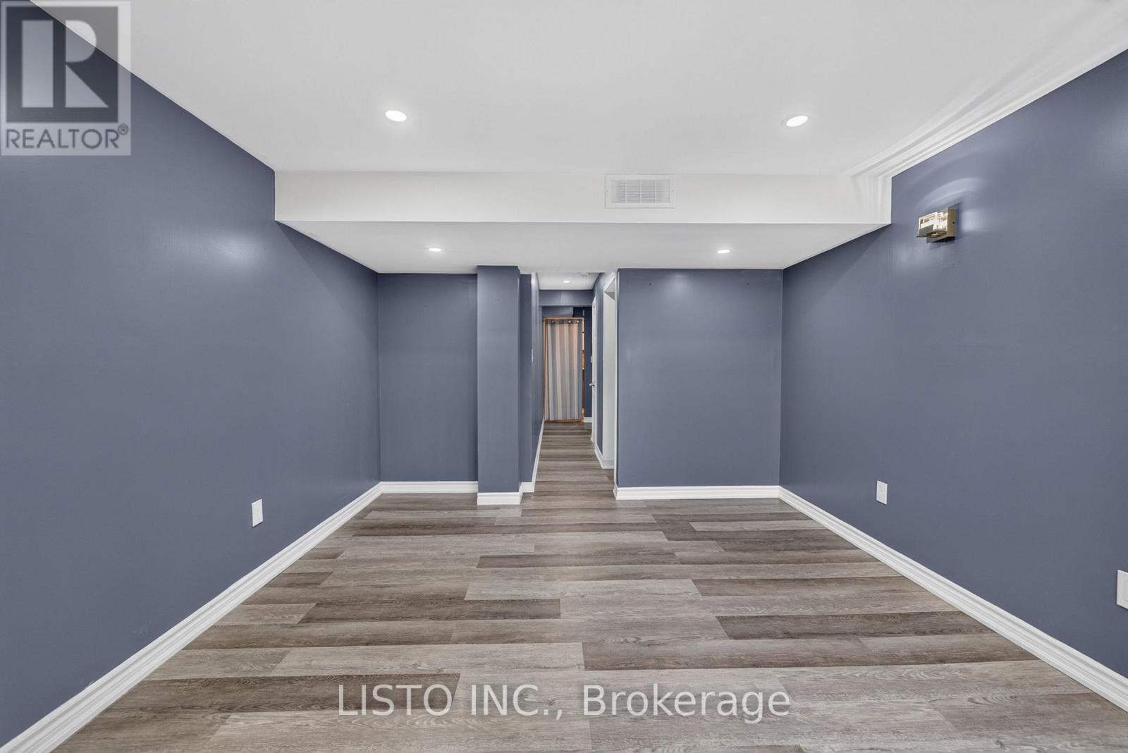 44 HANEY DRIVE - 31