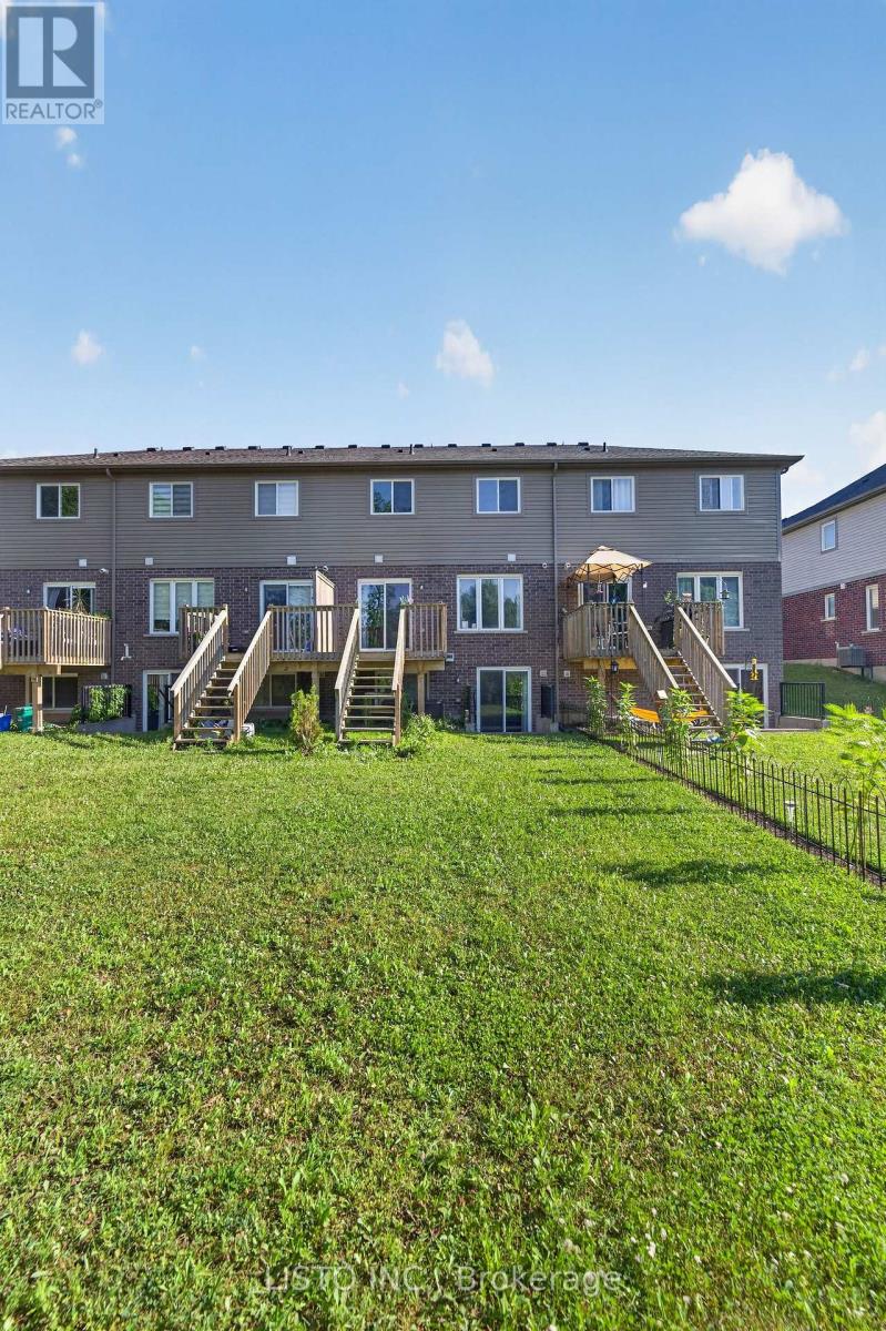 44 HANEY DRIVE - 34