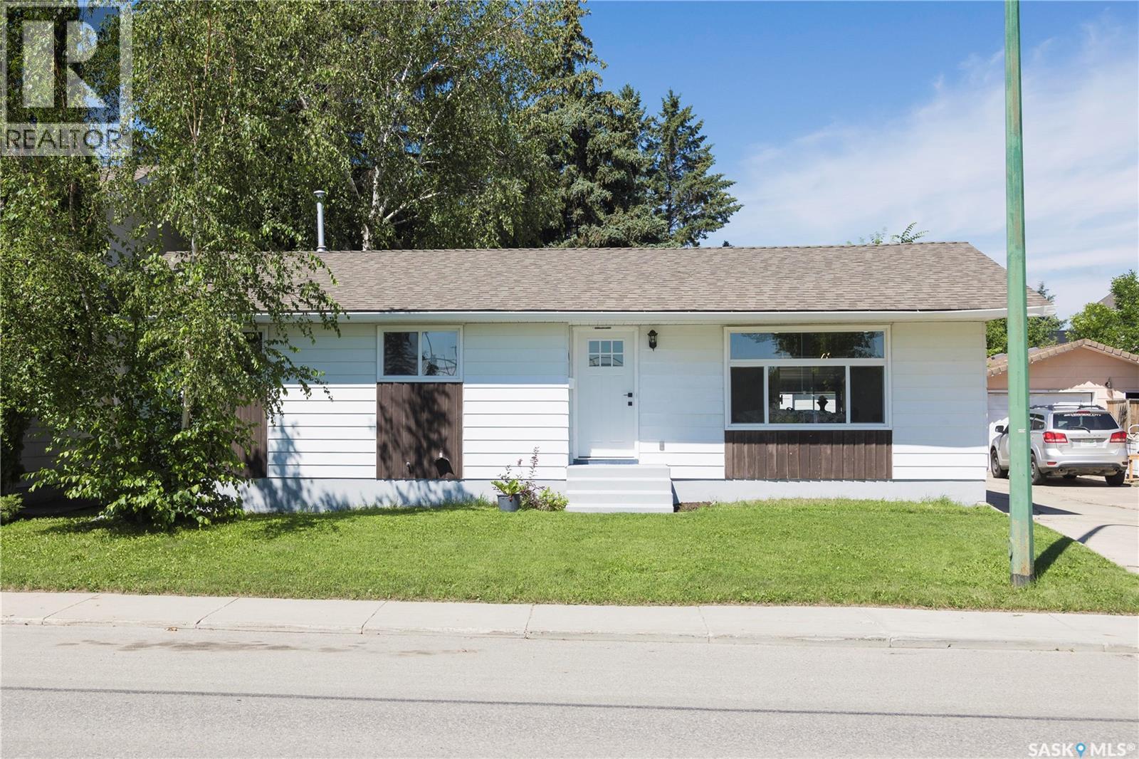 1614 McKercher DRIVE - 1