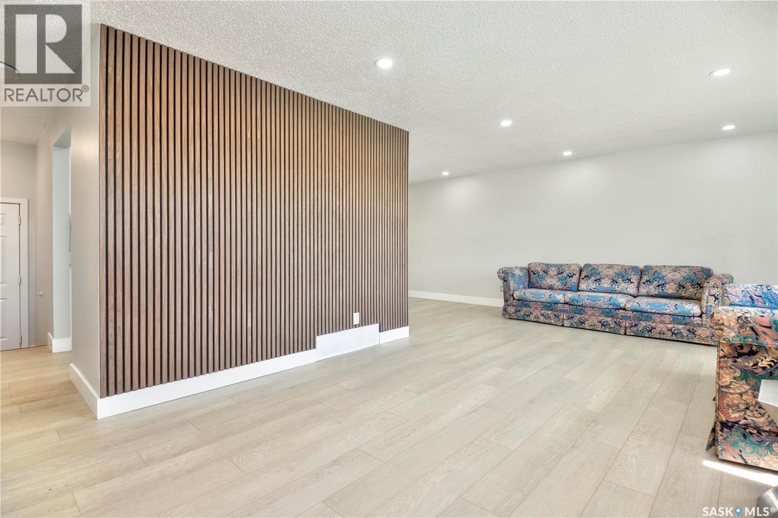 1614 McKercher DRIVE - Image 4