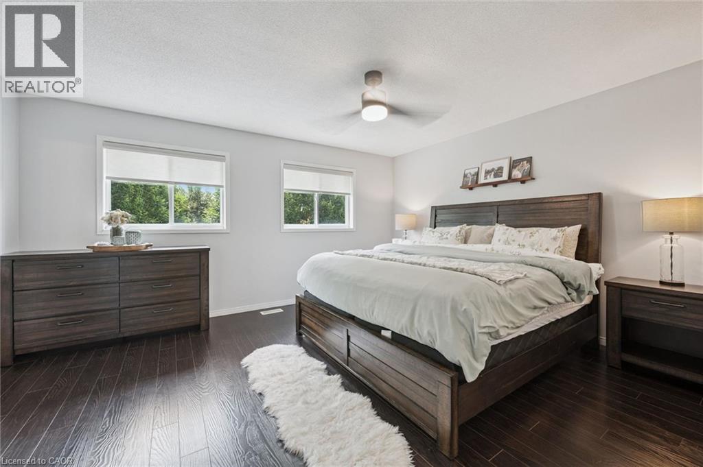 24 WATSON Crescent - 28