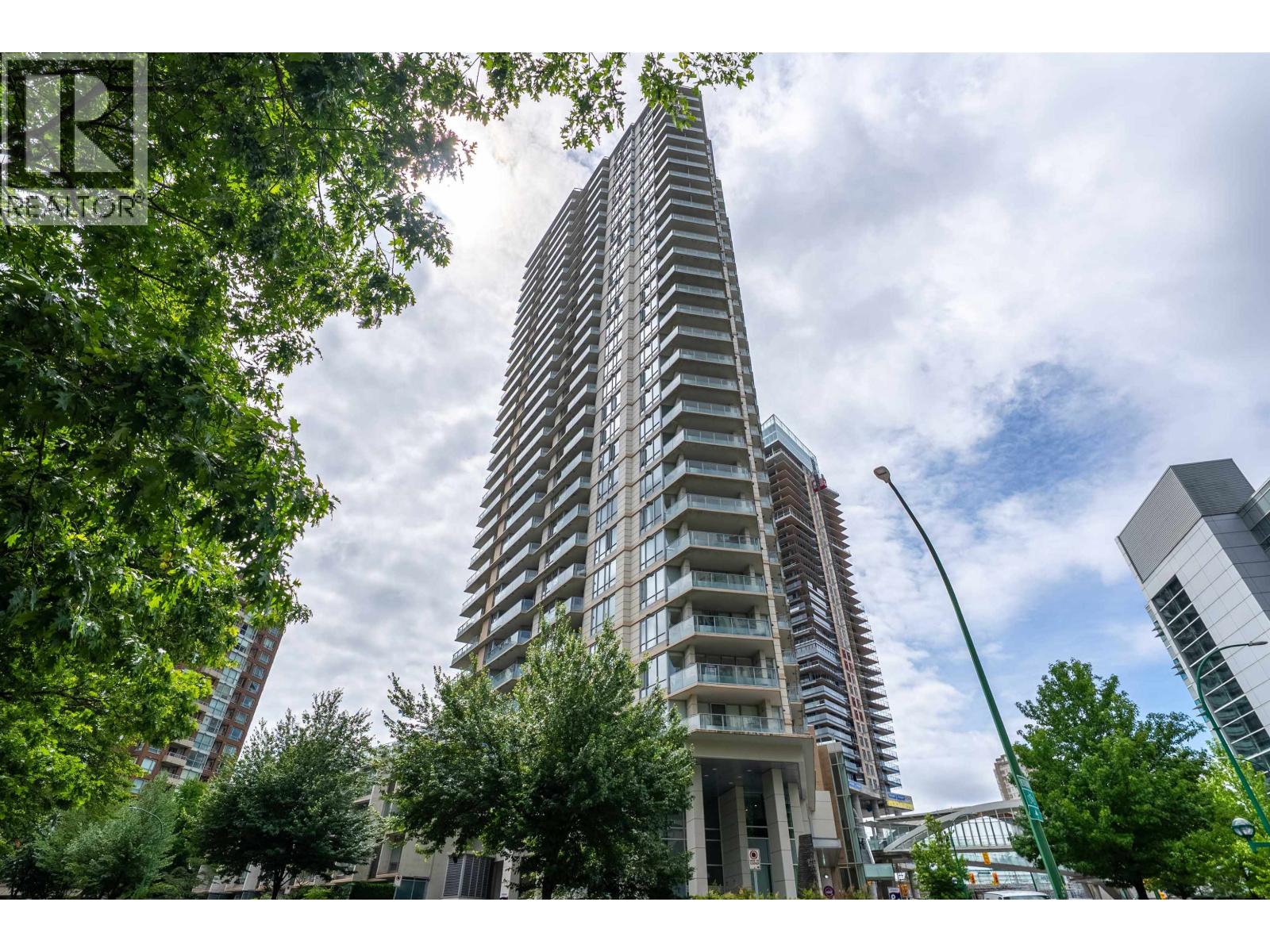 3 Bed, 2 Bath House for Sale in Burnaby – 2401 4808 HAZEL STREET, Burnaby – MLS# R3140733 - Image 3