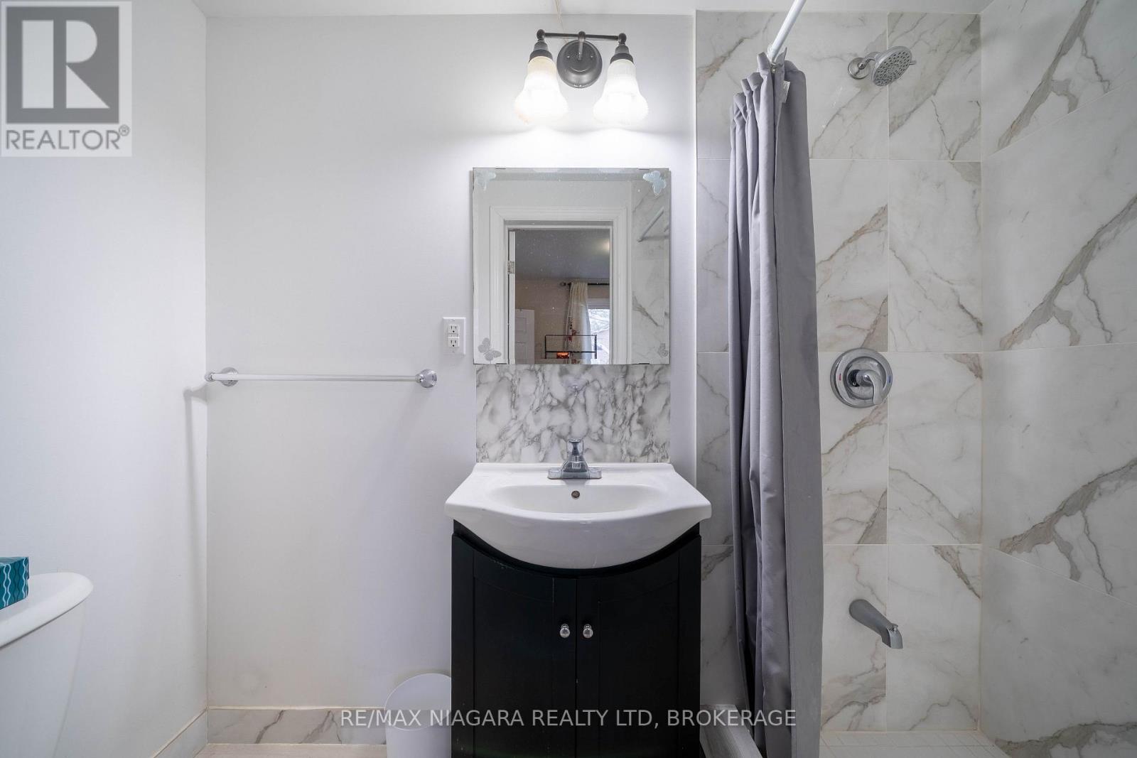 293-295 GLENRIDGE AVENUE - Image 32