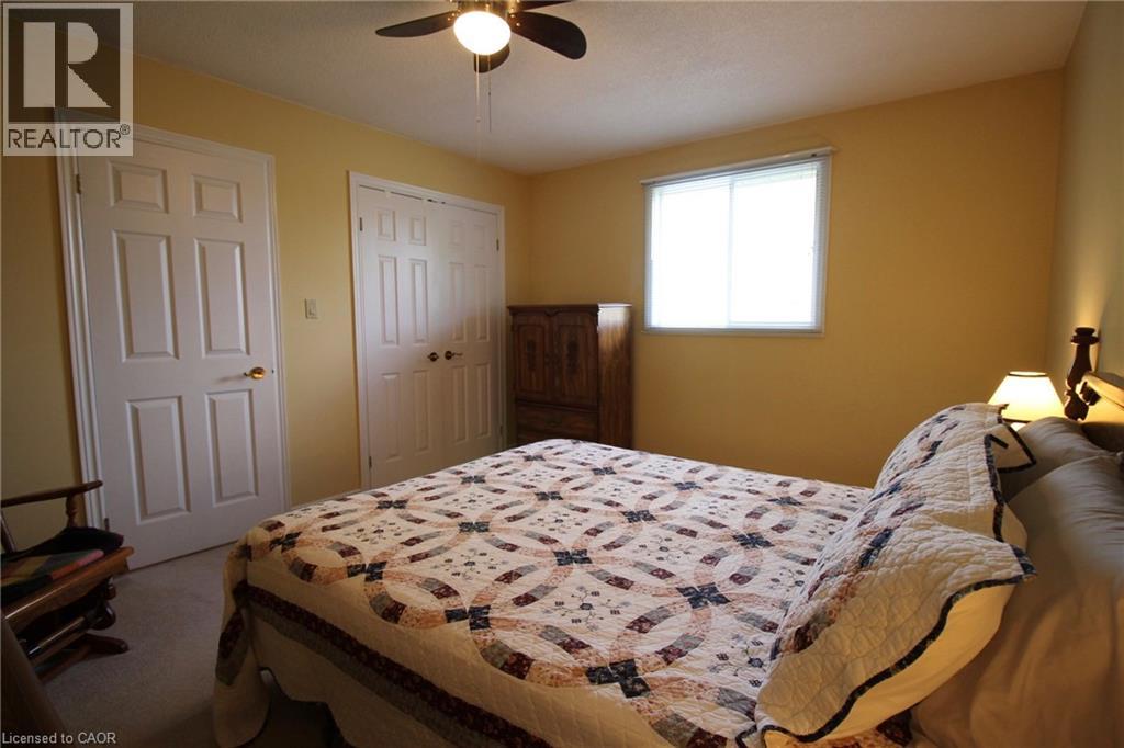 153 MEADOWBROOK Drive - 20