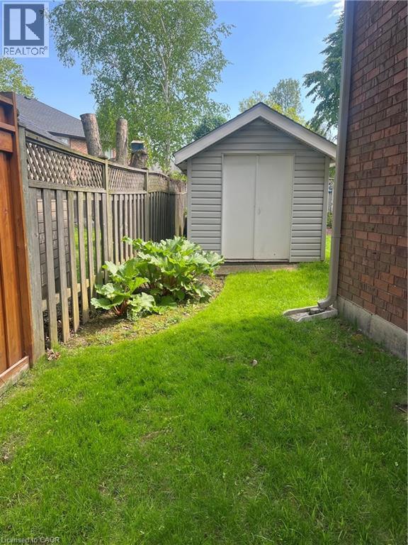 153 MEADOWBROOK Drive - 38