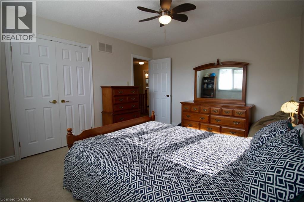 153 MEADOWBROOK Drive - 18