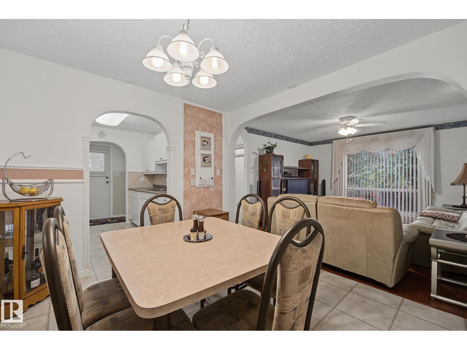 895 ERIN PL NW - 11