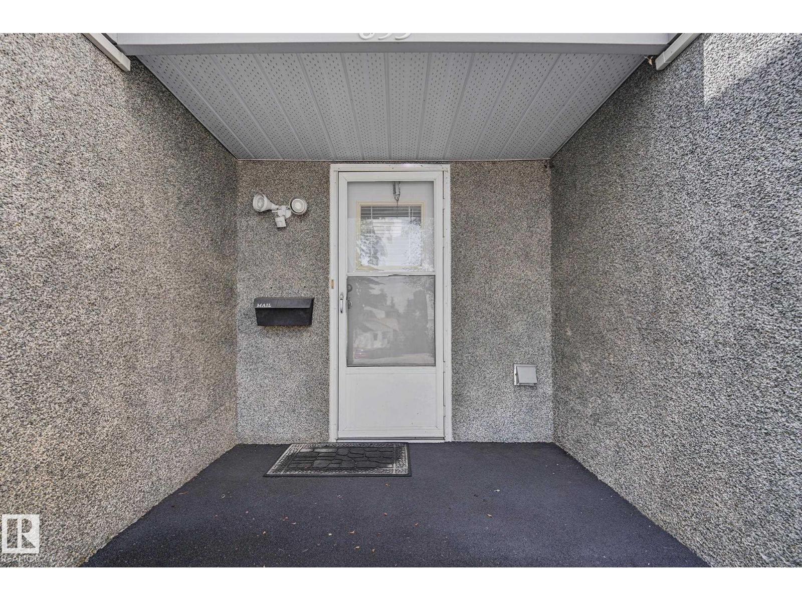 895 ERIN PL NW - 4