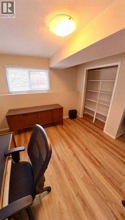5333 57 Avenue - 25