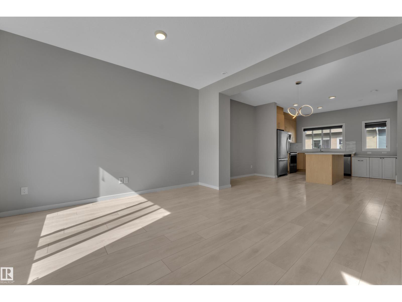 #36 215 SADDLEBACK RD NW - 21