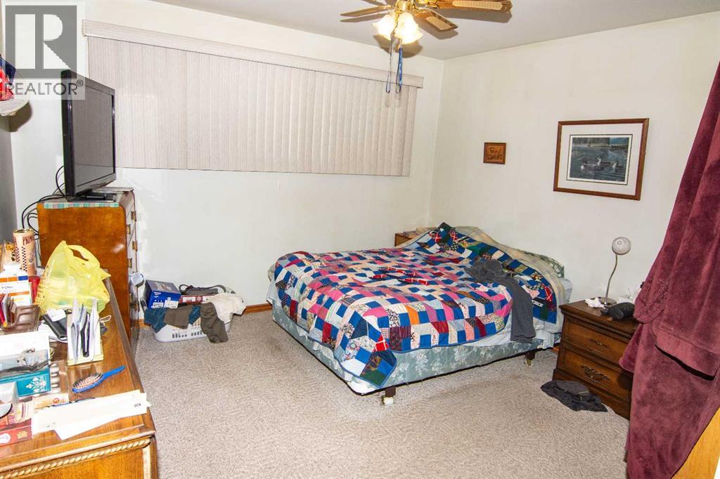 3403 19 Street NW - 21