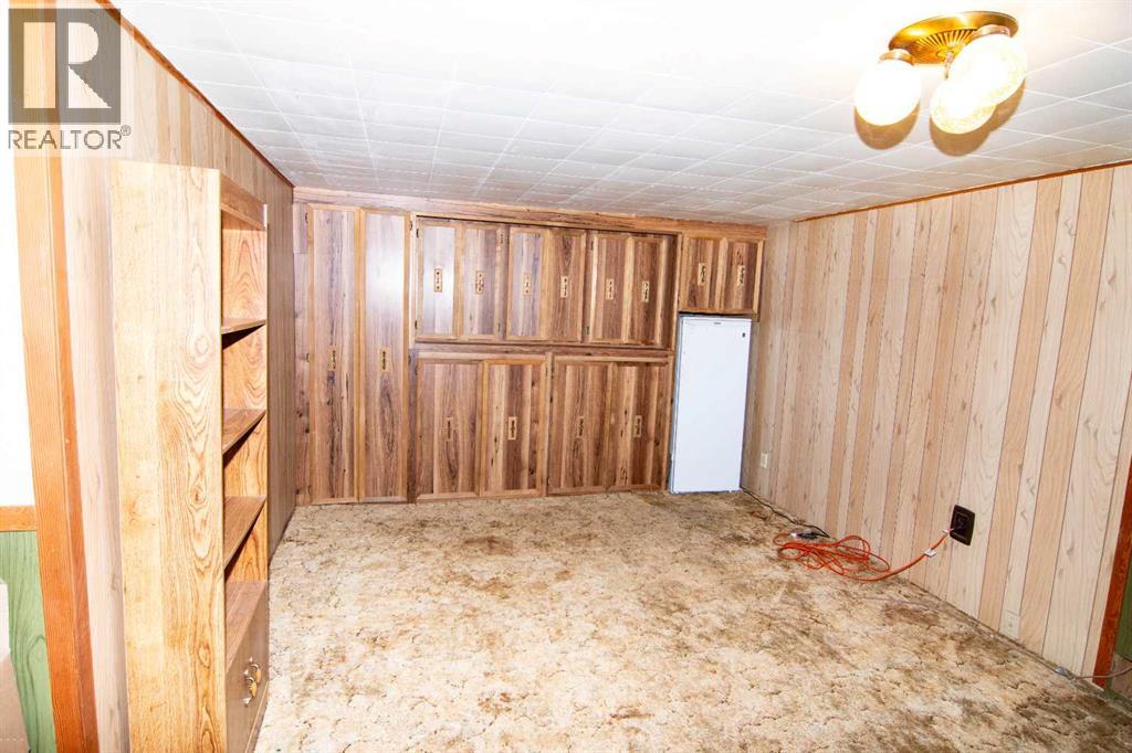 3403 19 Street NW - 27