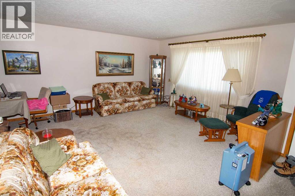 3403 19 Street NW - 19