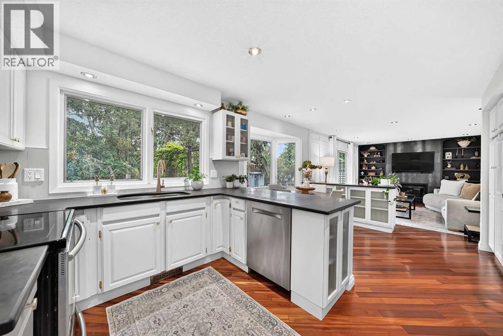 28 Woodmont Place SW - 5