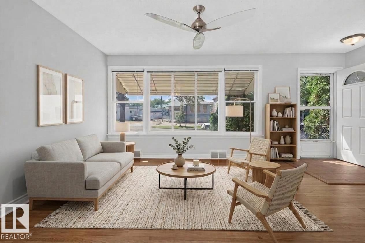 8817 91 ST NW - 13