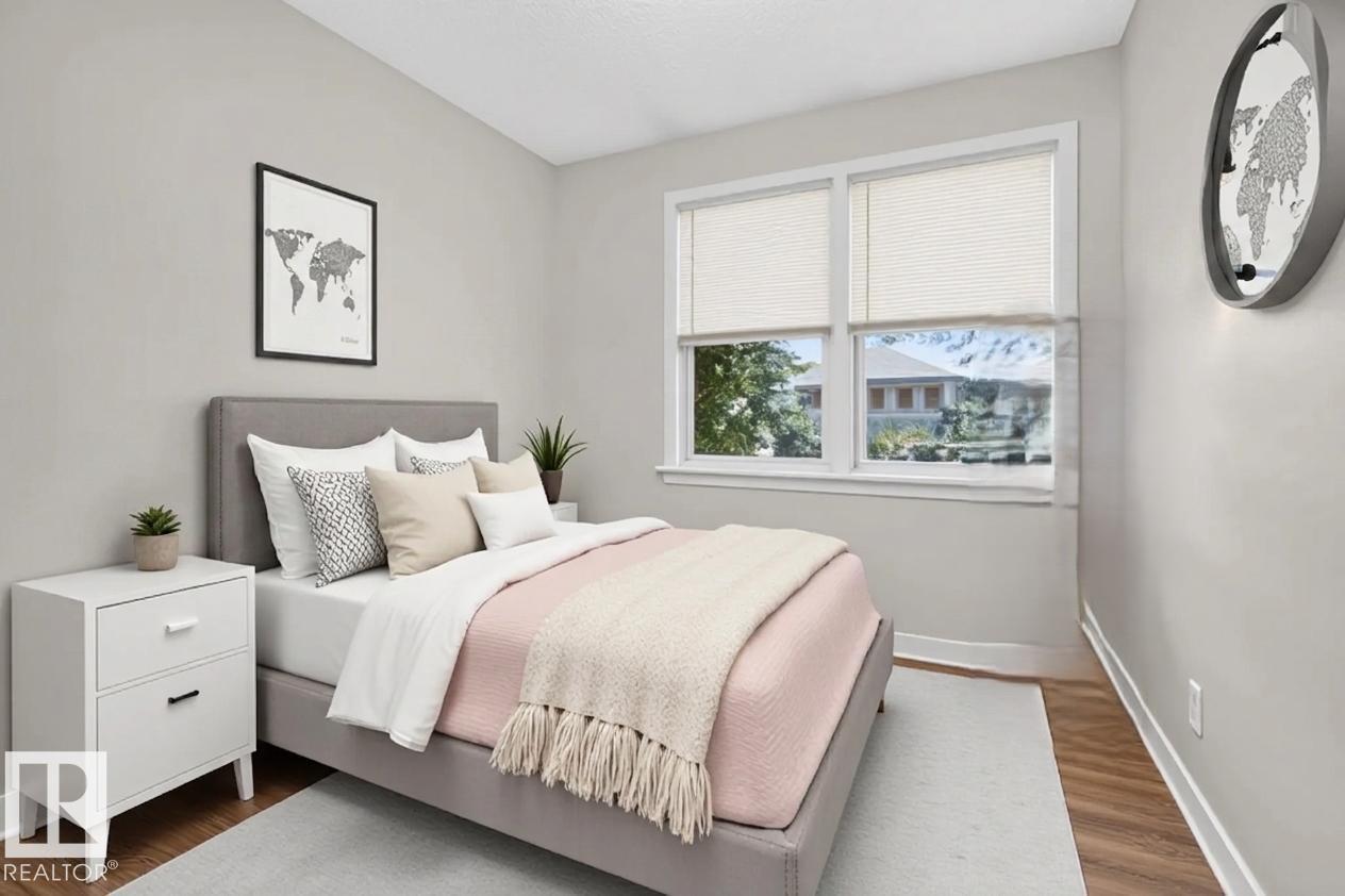 8817 91 ST NW - 16