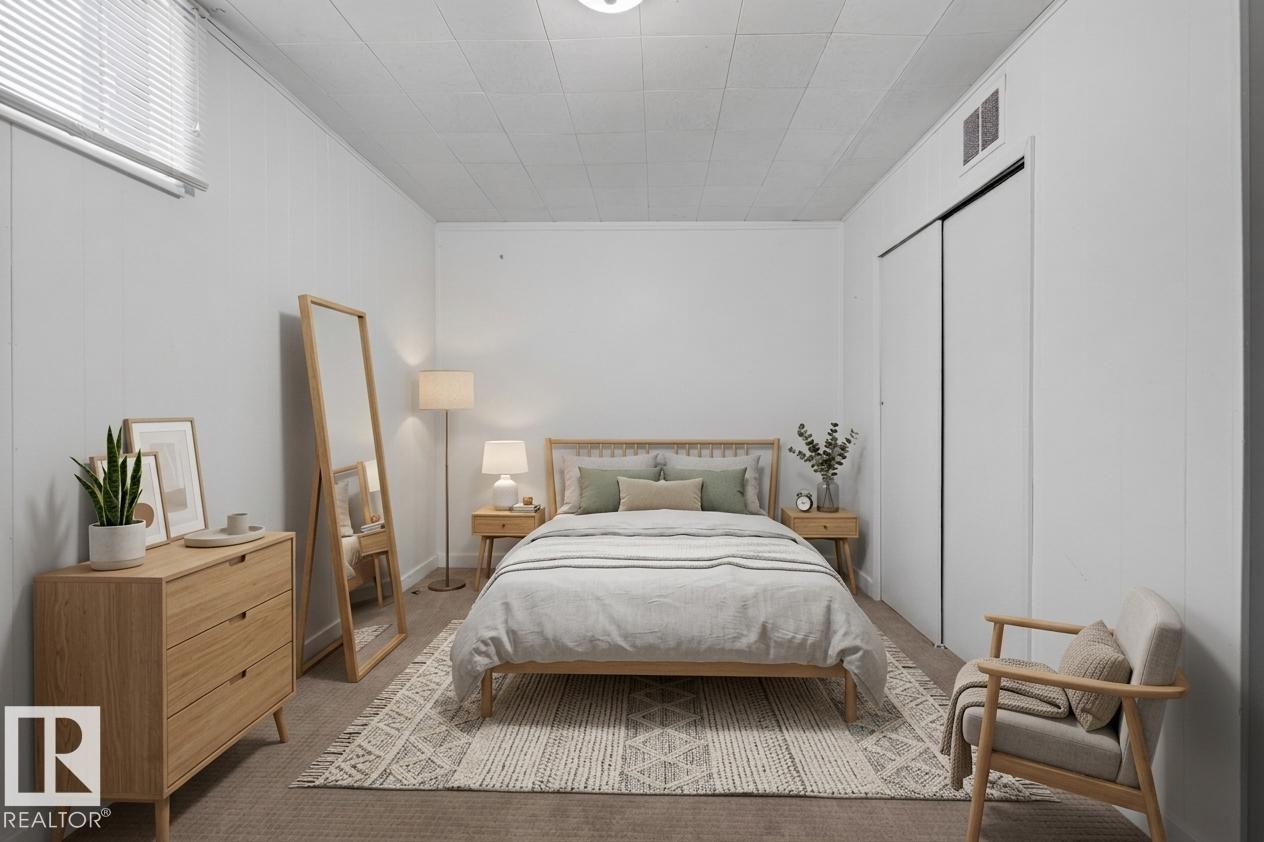8817 91 ST NW - 38