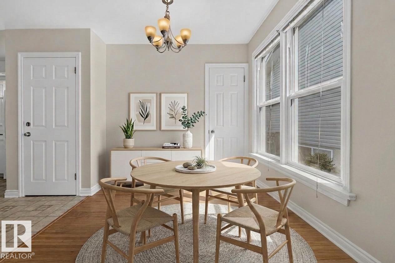 8817 91 ST NW - 4