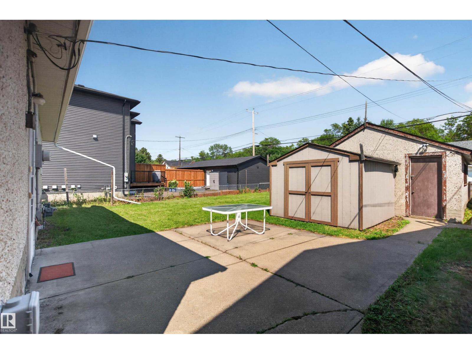 8817 91 ST NW - 43