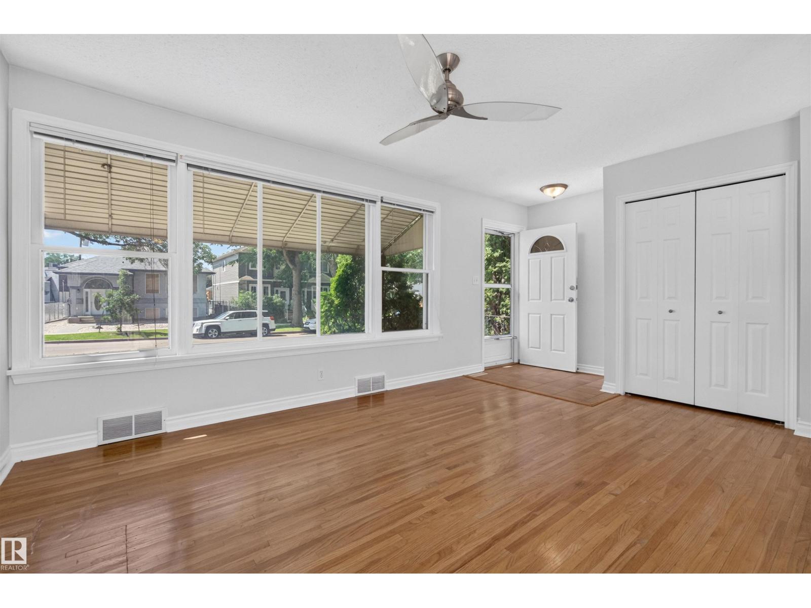 8817 91 ST NW - 5