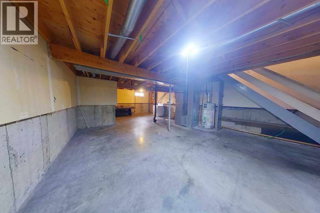 41 South Ridge Crescent SW - 15