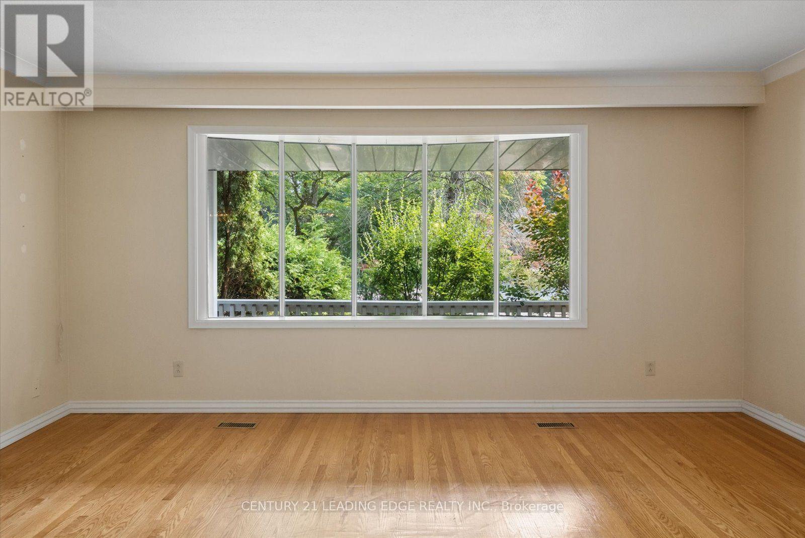 6 THOMAS KINNEAR COURT - 11