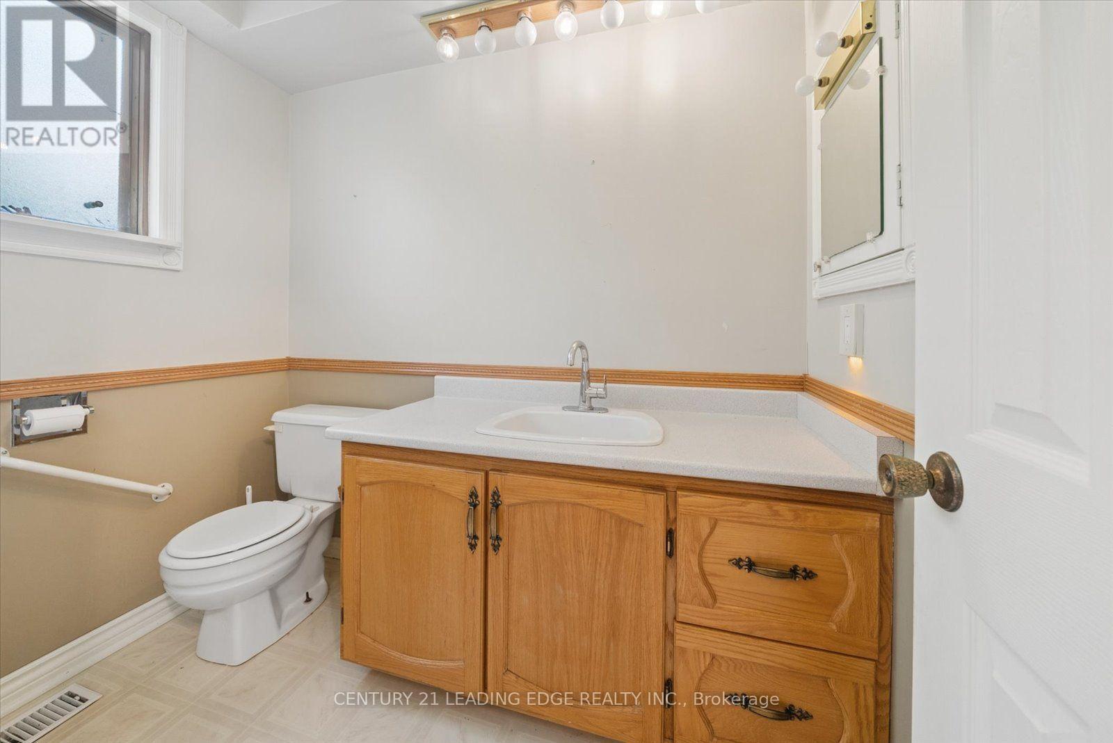 6 THOMAS KINNEAR COURT - 16