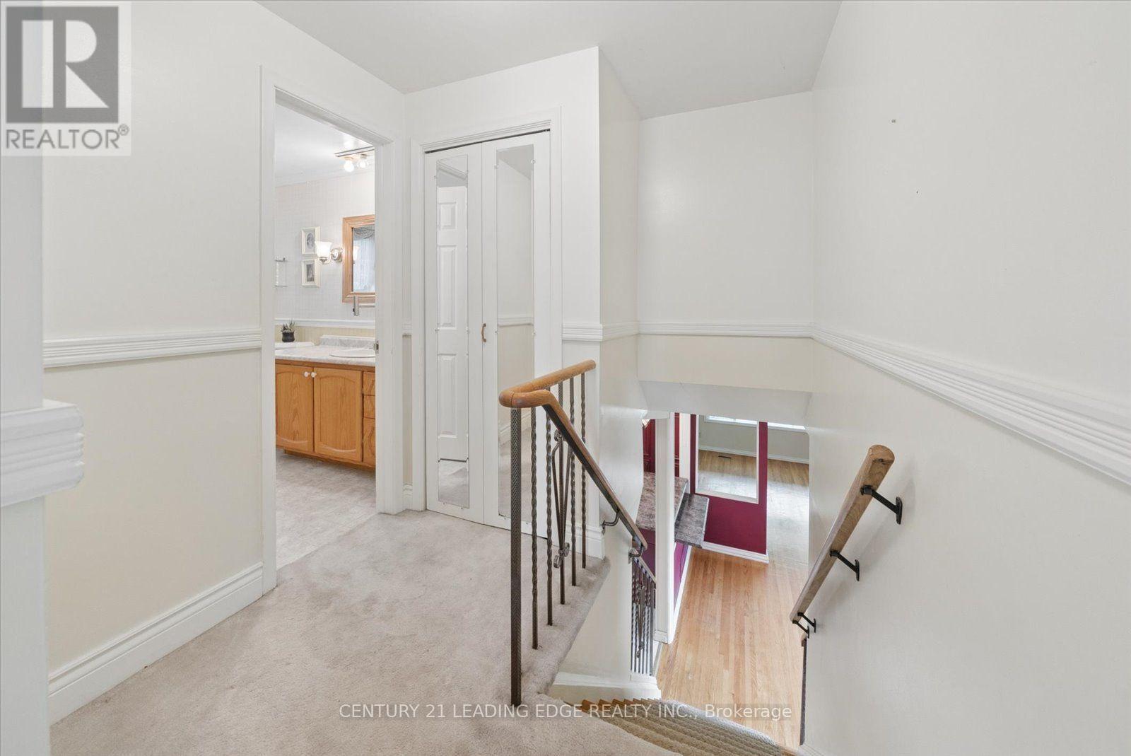 6 THOMAS KINNEAR COURT - 27