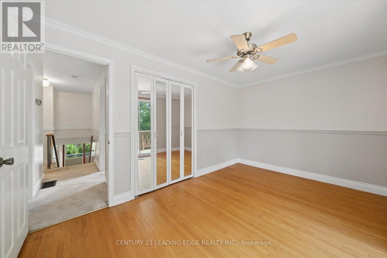 6 THOMAS KINNEAR COURT - 31