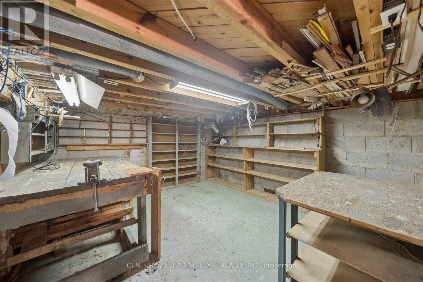 6 THOMAS KINNEAR COURT - 45