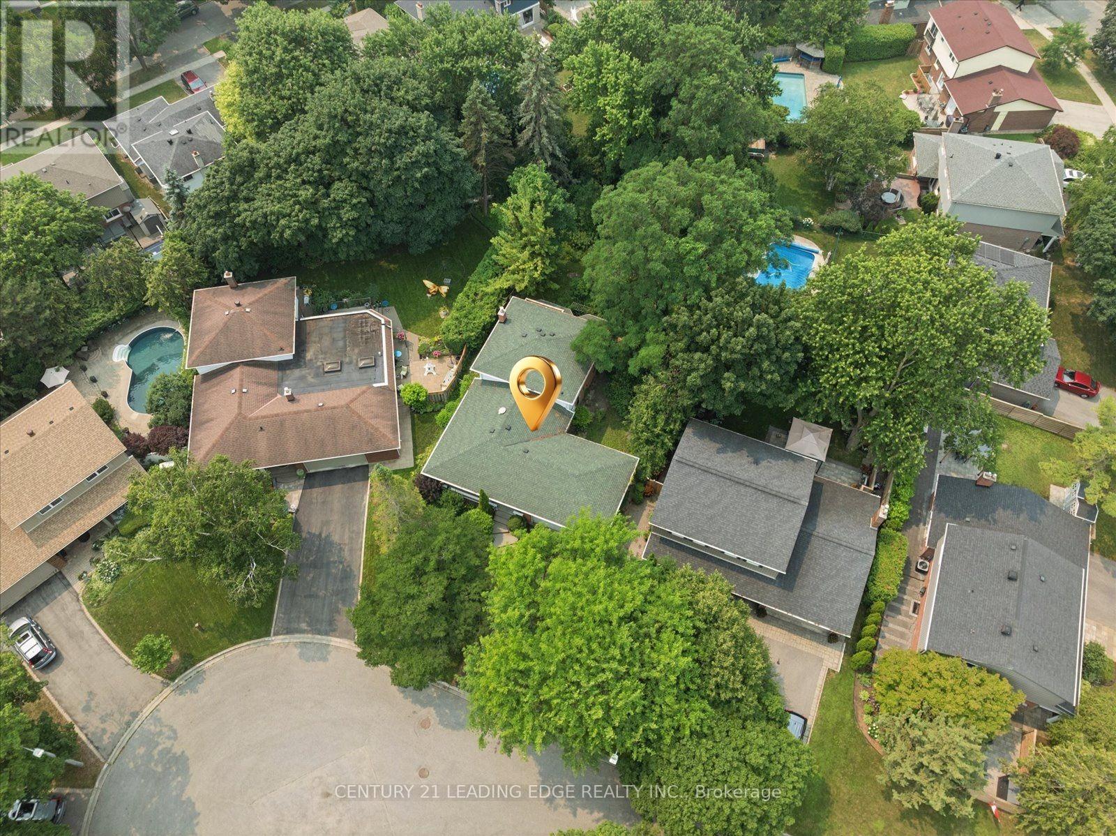 6 THOMAS KINNEAR COURT - 47
