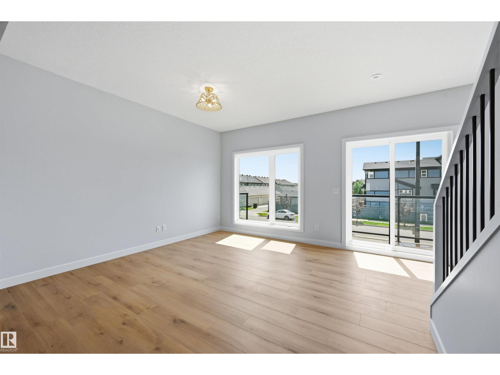 #4 11910 35 AV SW - 21