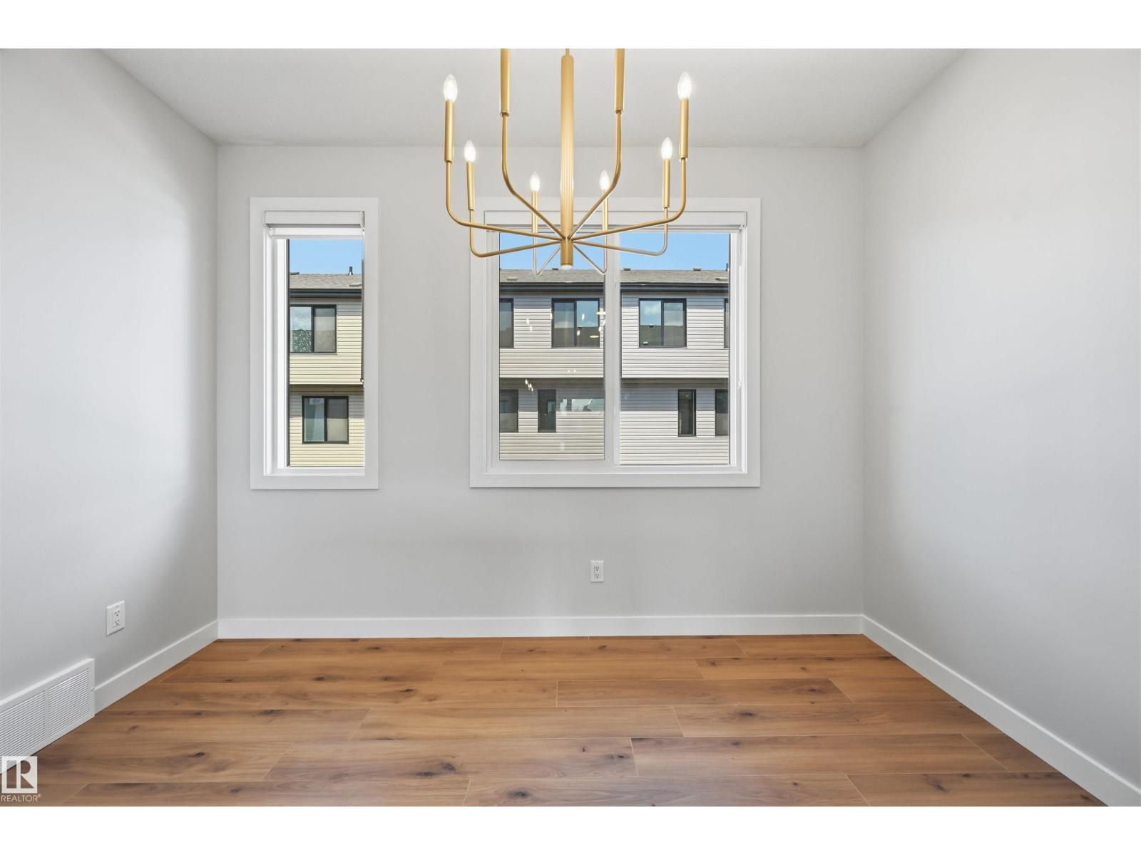 #4 11910 35 AV SW - 19