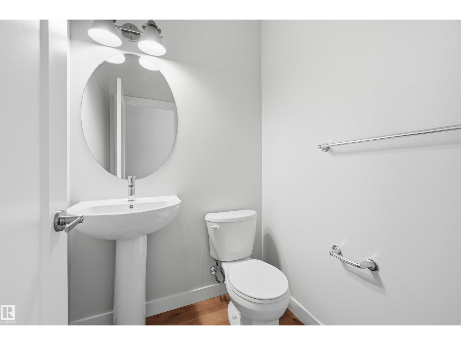 #4 11910 35 AV SW - 17
